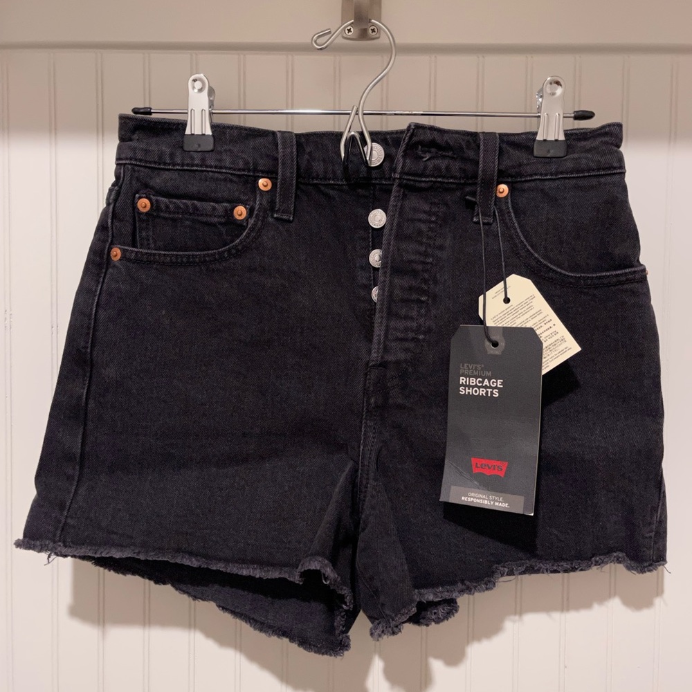 Premium Levi's 501® HIGH RISE
WOMEN'S SHORT